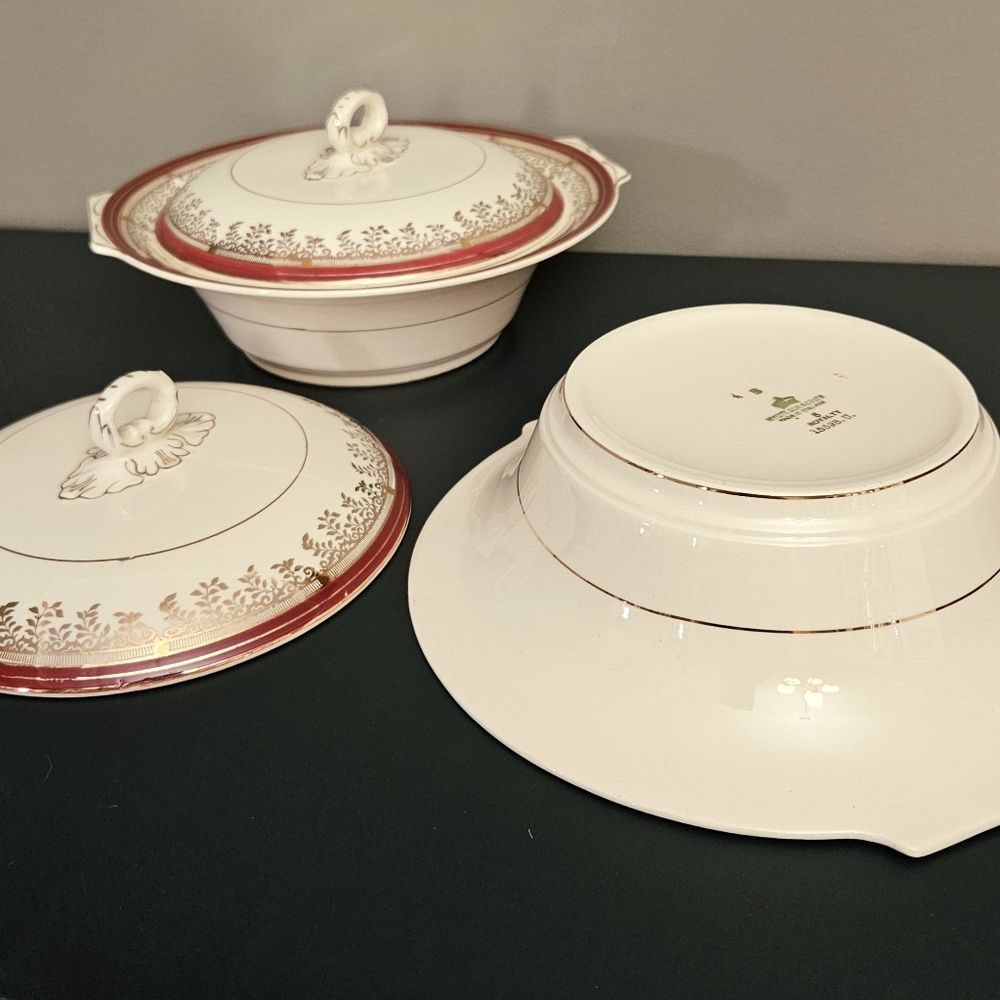 Set of 2 Serving Bowls & 2 Lids 1940's Myott, Royalty, Excellent Condition - Picture 3 of 8
